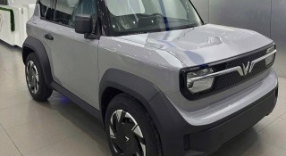 Ảnh thực tế VinFast VF 3 Plus tại đại lý: Giá 315 triệu đồng, được nâng cấp những gì?